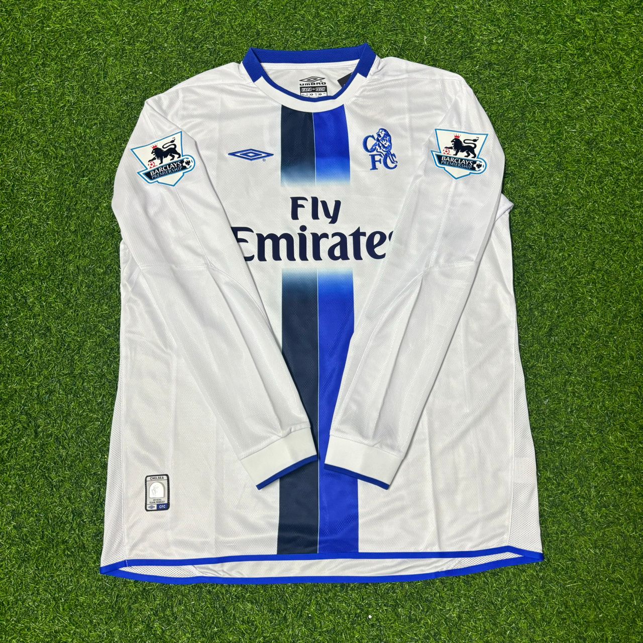 Adrian Mutu #7 Chelsea Away 2004 Retro White Long Sleeve Football Jersey