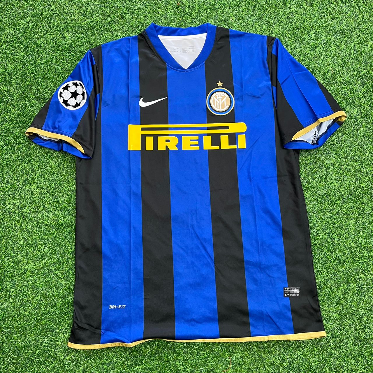 Adriano #10 Inter Milan 2008/09 Retro Football Jersey Kit