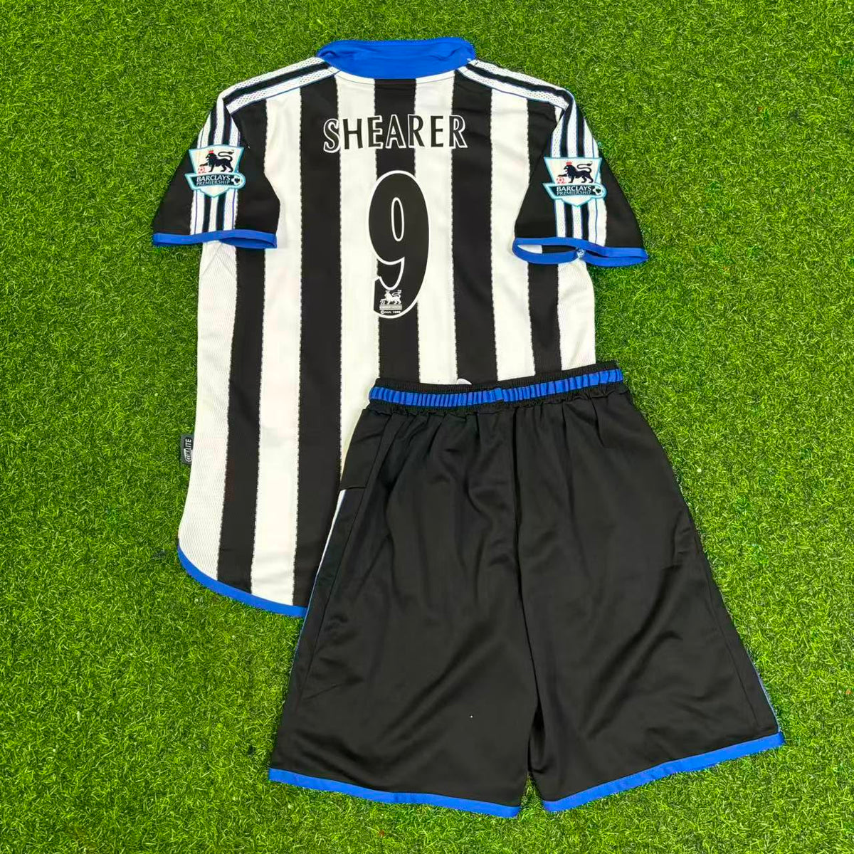 Newcastle United Alan Shearer #9 Retro Kids Football Jersey