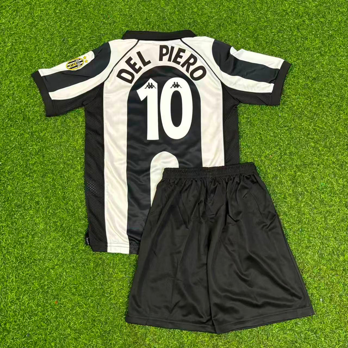 Juventus 1997 Alessandro Del Piero #10 1998 Home Retro Kids Football Jersey