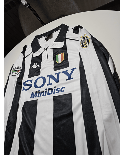 Alessandro Del Piero 10 - Juventus 1997/98 Retro Football Jersey Kit