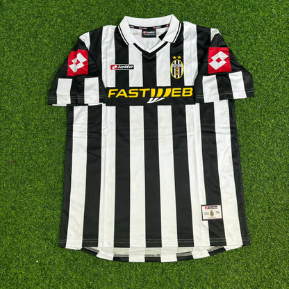 Alessio Tacchinardi Juventus 2001-2002 Retro Football Jersey Kit