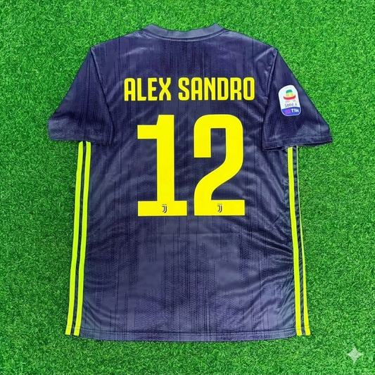 Alex Sandro #12 Juventus 2017-2018 Retro Home Football Jersey Kit