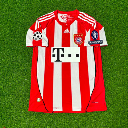 Anatoliy Tymoshchuk Bayern Munich 2010-2011 Home Retro Football Jersey Kit