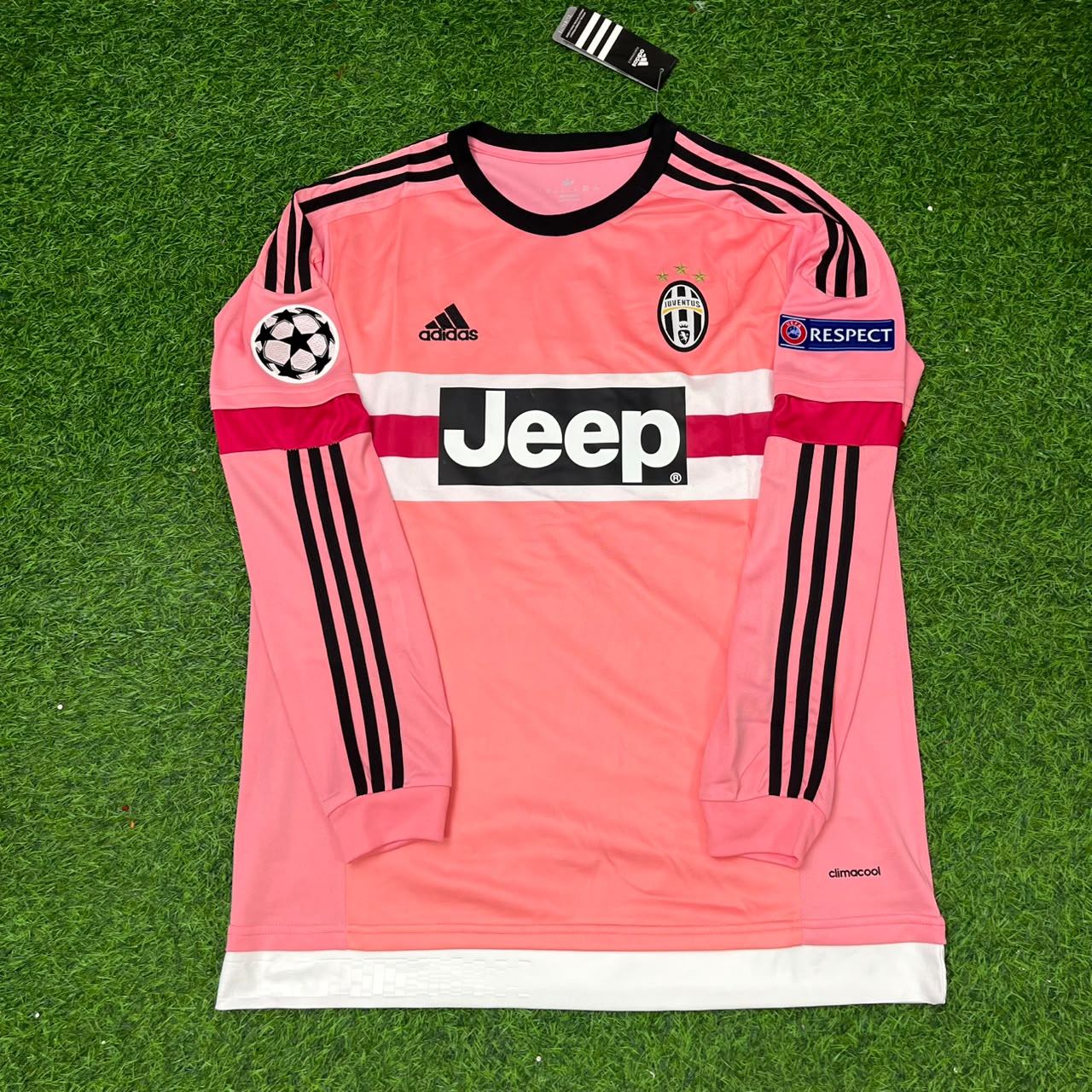 Andrea Barzagli Juventus Pink Retro 2015-2016 Pink Football Jersey