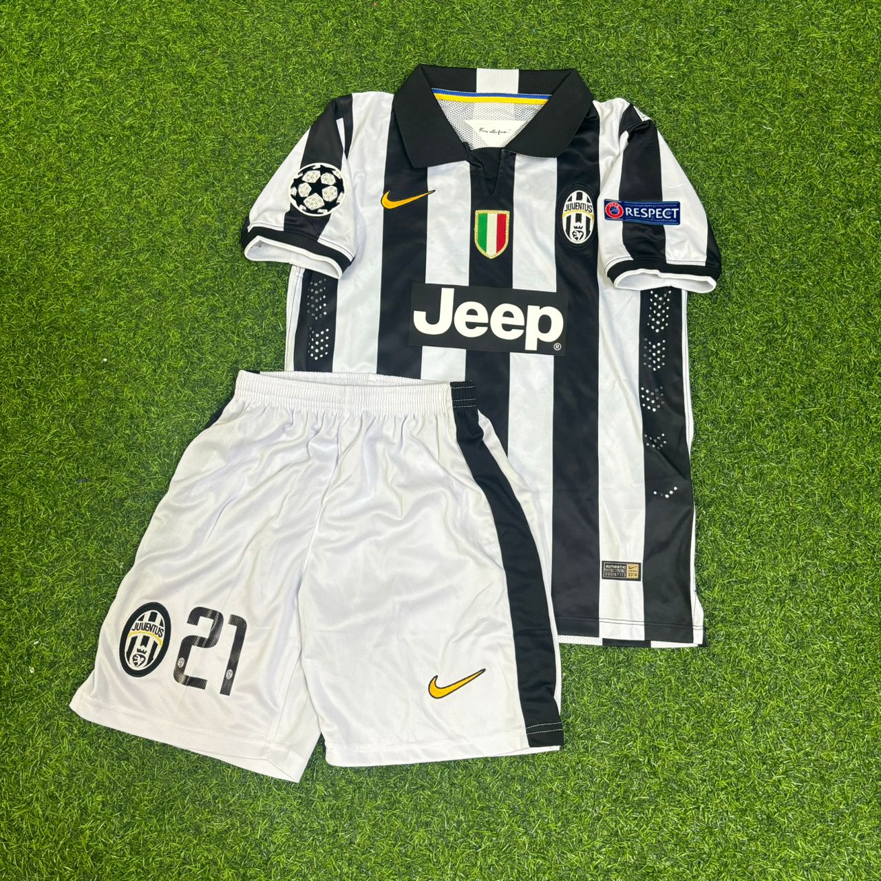 Andrea Pirlo Juventus 2014-2015 Retro Children Football Jersey Kit