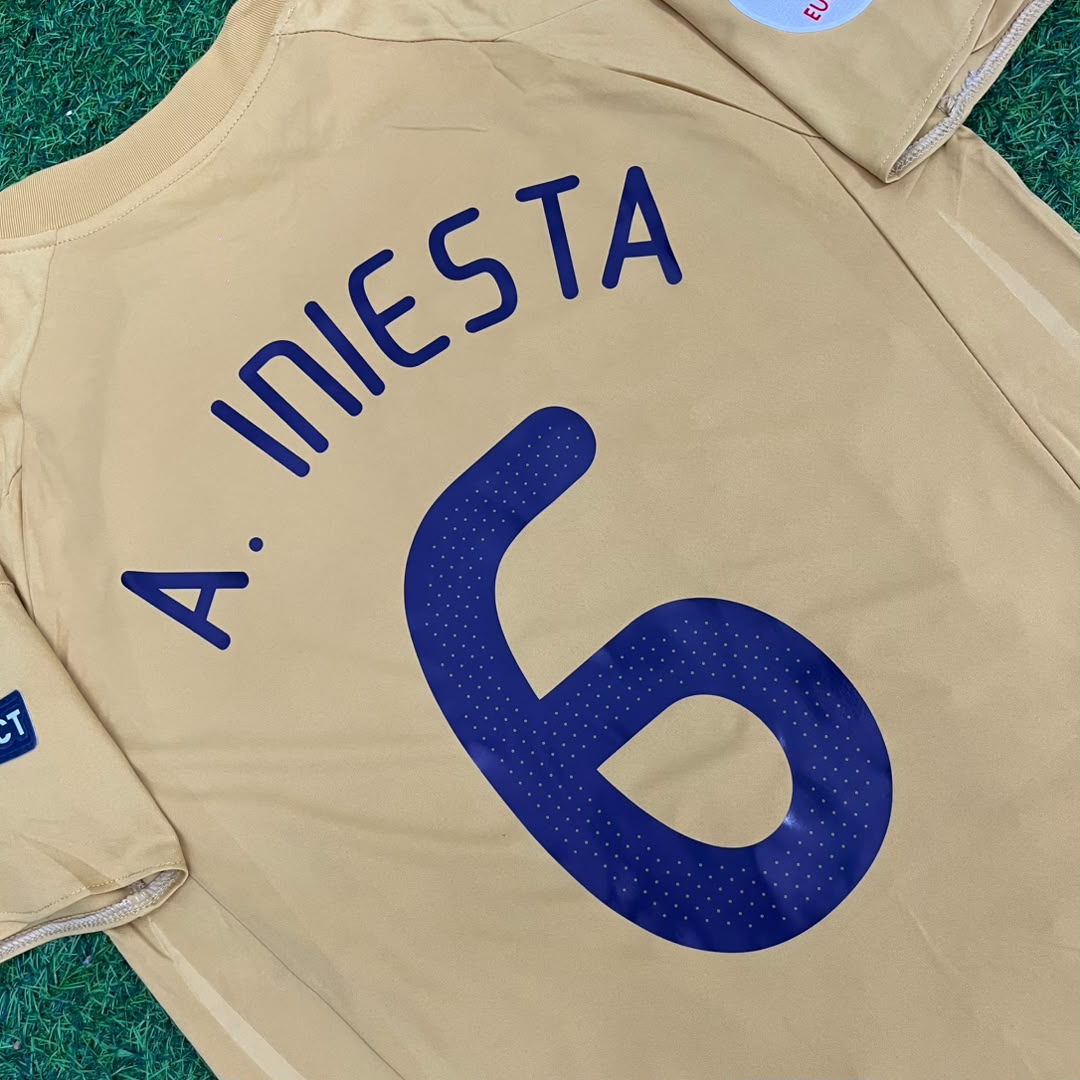 Spain EURO 2008 Andrés Iniesta 6- Retro Football Jersey