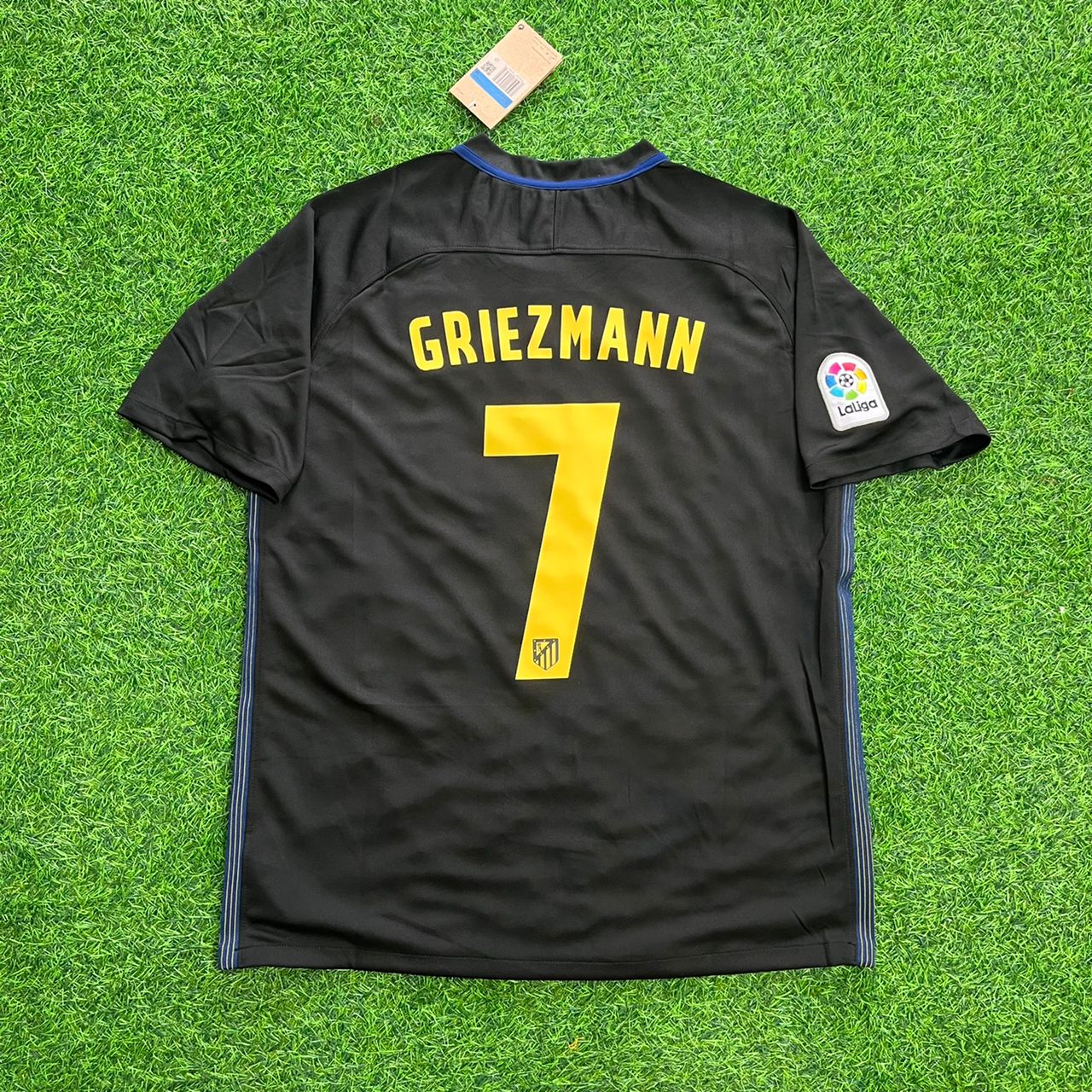 Antoine Griezmann 7 Atletico Madrid 2016/17 Black Away Retro Football Jersey Kit