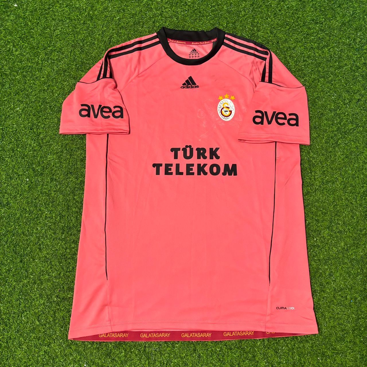 Arda Turan Galatasaray 2010-2011 Pink Retro Football Jersey Kit