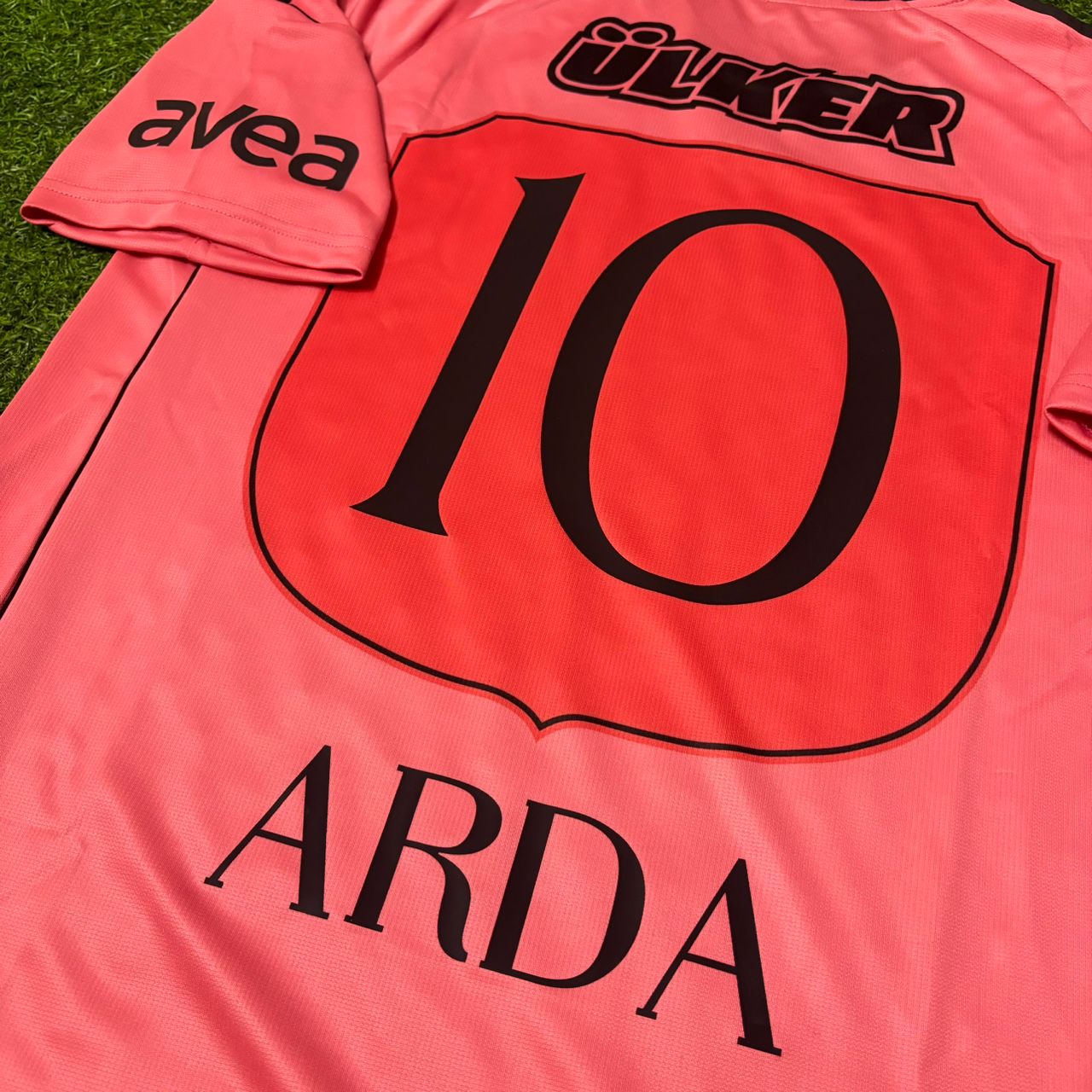 Arda Turan Galatasaray 2010-2011 Pink Retro Football Jersey Kit