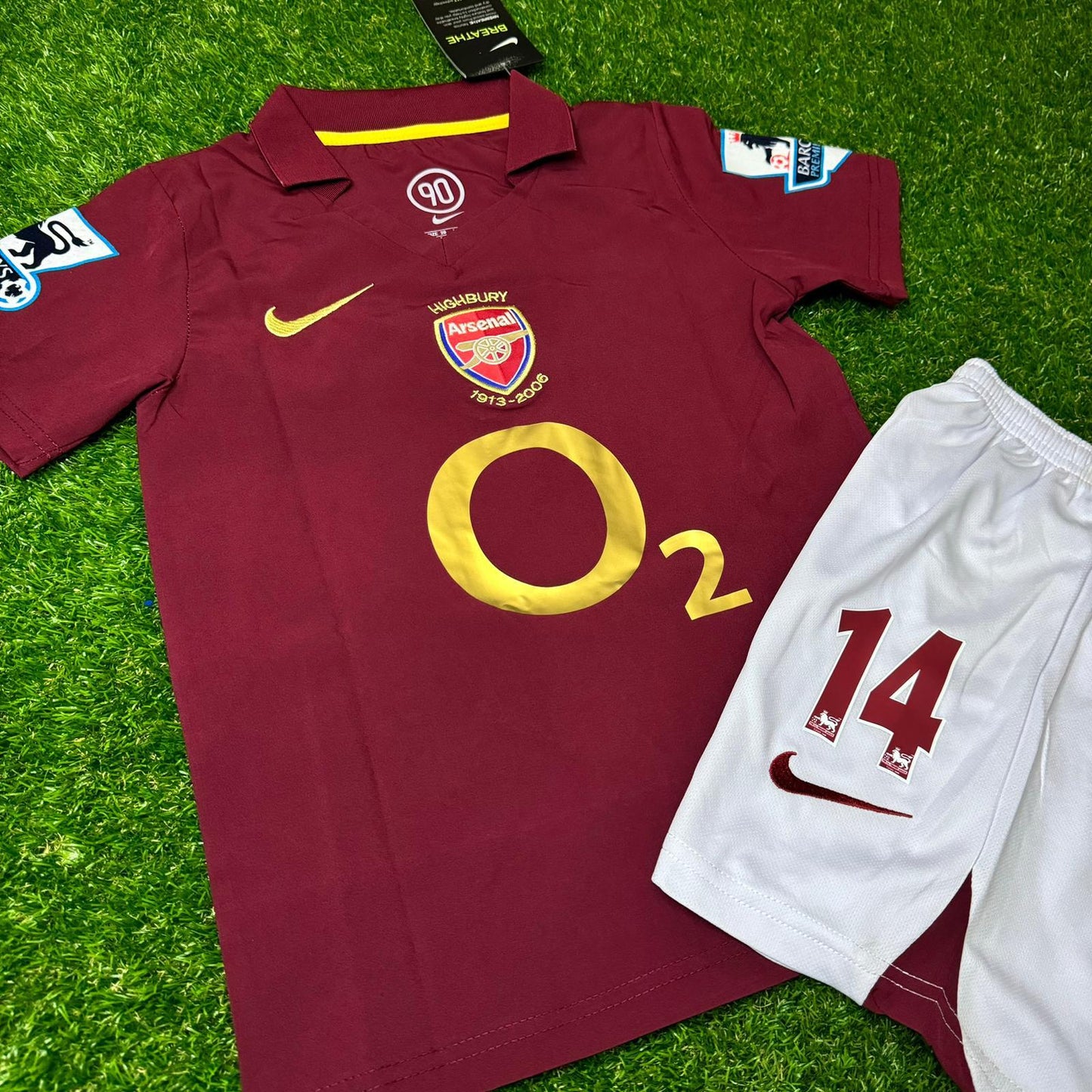 Thierry Henry Arsenal 2005/06 Home Burgundy Kids Kit – Kit Jersey for Children – | KinderTrikot | Maillot Enfant