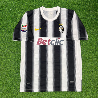 Arturo Vidal Juventus 2011-2012 Home Retro Football Jersey Kit