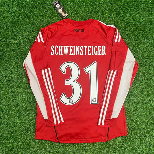 Bastian Schweinsteiger FC Bayern Munich 2010/11 Retro Football Jersey Kit