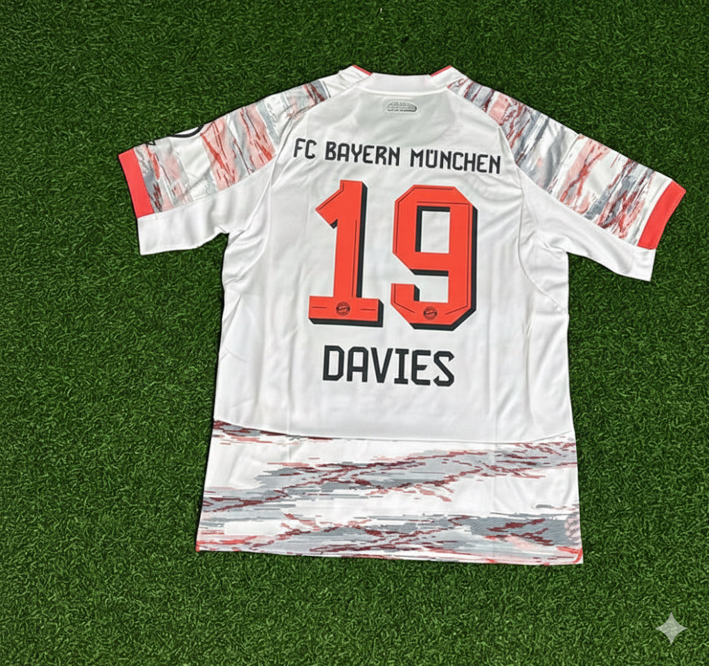 Alphonso Davies Bayern München Away