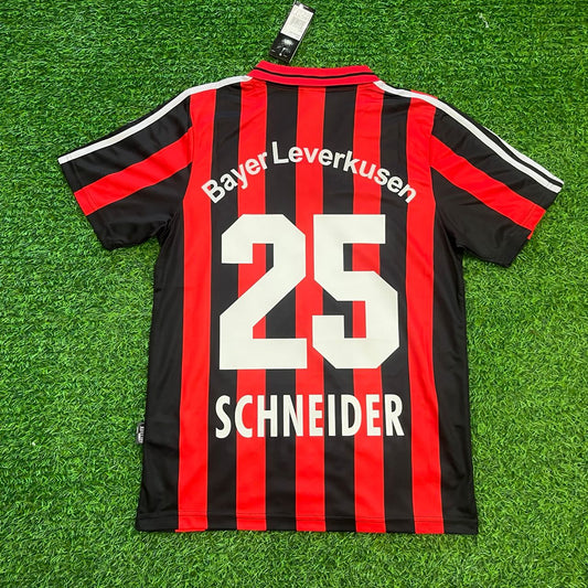 Bernd Schneider Bayer 04 Leverkusen 2001 - 2002 Heim Football Jersey Kit