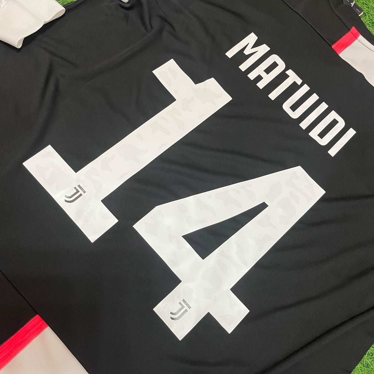 Blaise Matuidi 14- Juventus Long Sleeve 2019 2020 Retro White Black Football Jersey