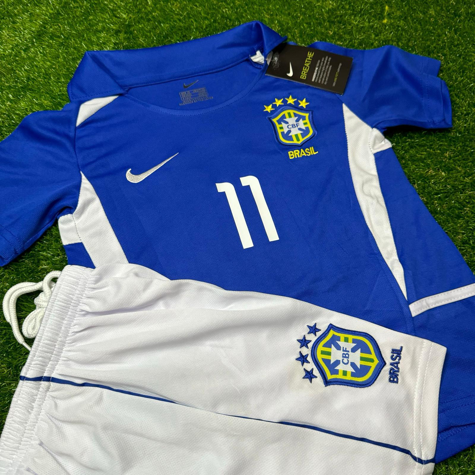 Ronaldinho Brazil 2004 Away Kids Kit – Kit Jersey for Children – | KinderTrikot | Maillot Enfant