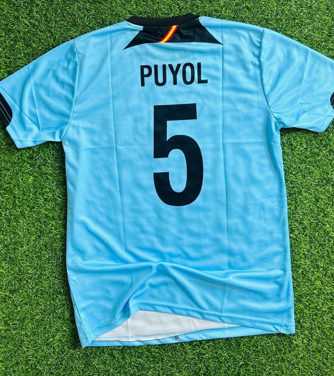 Carles Puyol 12/13 Spain Retro Football Jersey Kit – JerseyParadise