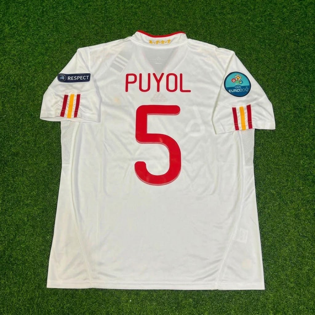 Carles Puyol Spain EURO 2012 Final Retro Football Jersey
