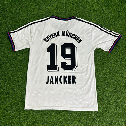 Carsten Jancker Bayern Munich 1997 1998 Away White Retro Football Jersey Kit