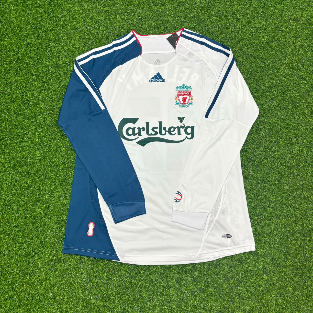Craig Bellamy Liverpool 2007 White Blue Long Sleeve Retro Football Jersey