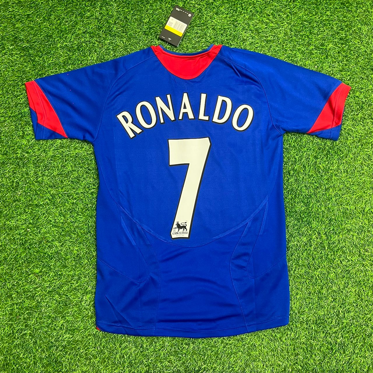 Cristiano Ronaldo Manchester United 2005/2006 Blue Red Retro Football Jersey Kit