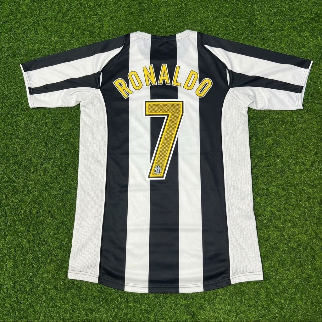Cristiano Ronaldo #7 Juventus Black White Home Retro Football Jersey
