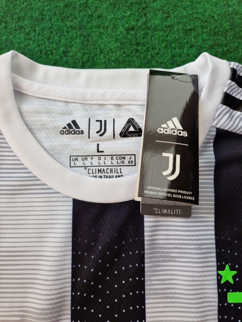 Cristiano Ronaldo 7 - Juventus 2019 - 20 Football Jersey Kit