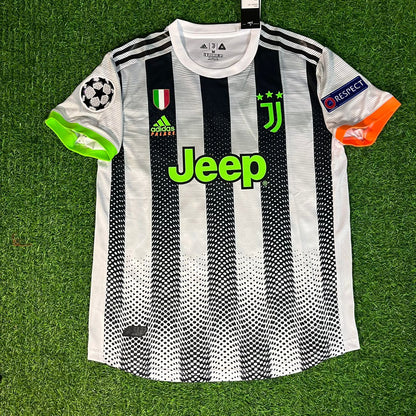 Cristiano Ronaldo 7 - Juventus 2019 - 20 Football Jersey Kit