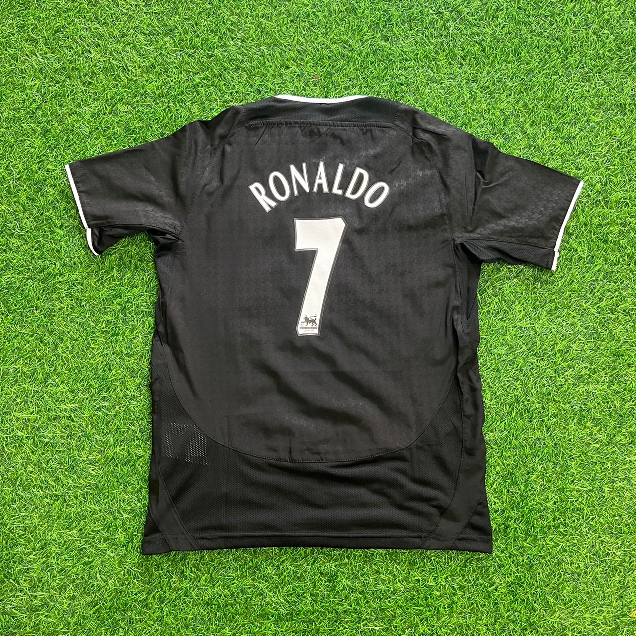 Cristiano Ronaldo Manchester United 2003 2004 Retro Black Football Jersey