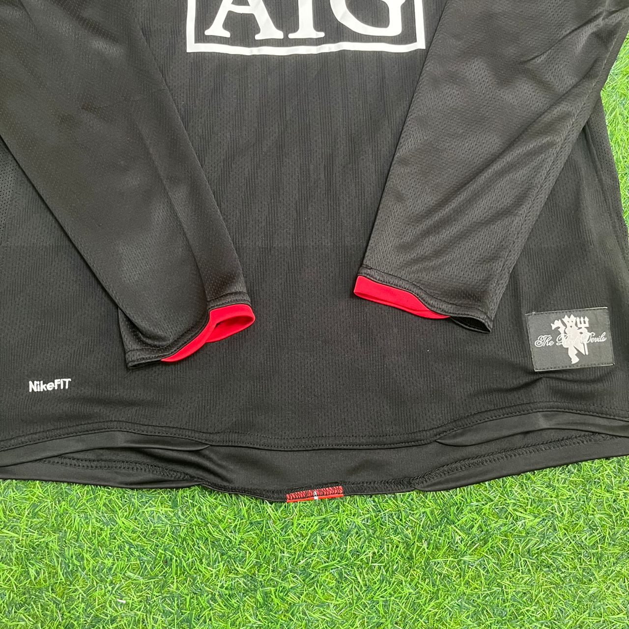 Michael Carrick Manchester United 2007/2008 Champions League Patch Black Retro Football Jersey Collection