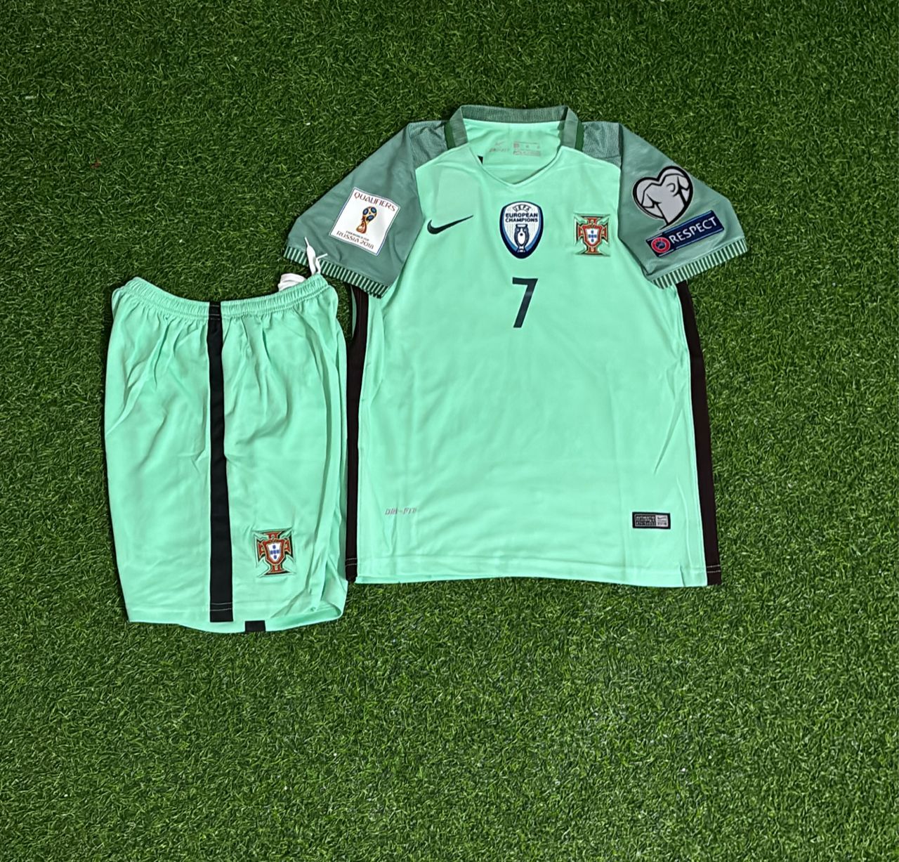 Portugal World Cup 2018 Cristiano Ronaldo Kids Retro Football Jersey Kit