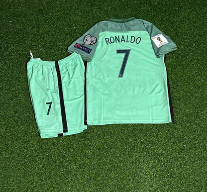 Portugal World Cup 2018 Cristiano Ronaldo Kids Retro Football Jersey Kit