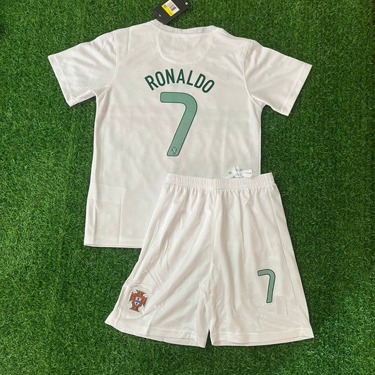 Cristiano Ronaldo Portugal 2012 White Ronaldo Kids Kit – Kit Jersey for Children – | KinderTrikot | Maillot Enfant