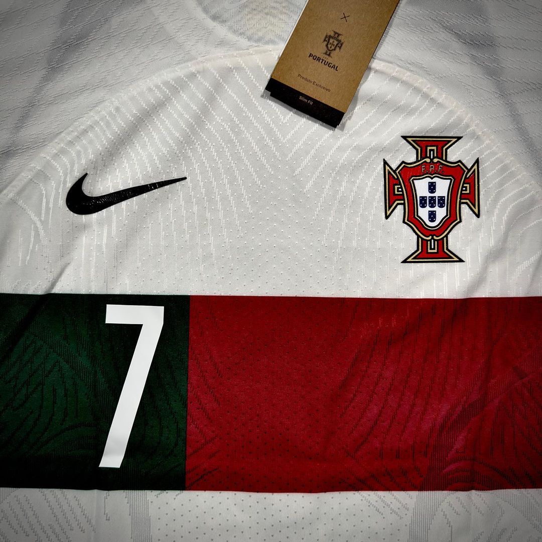 Cristiano Ronaldo Portugal 2022 World Cup Qatar Retro Football Jersey Kit