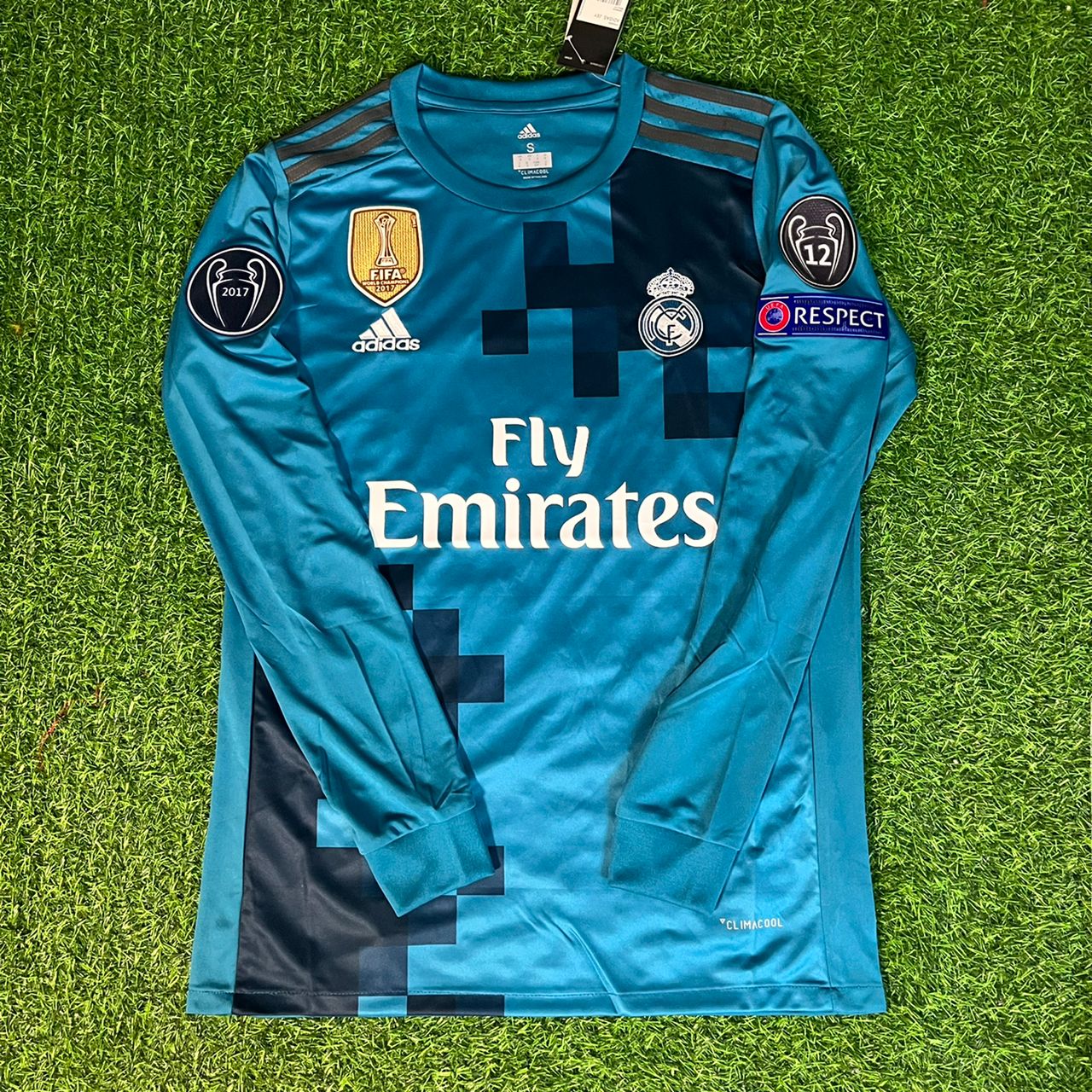 Cristiano Ronaldo Real Madrid 2017 - 18 Champions League Long Sleeve Football Jersey Kit