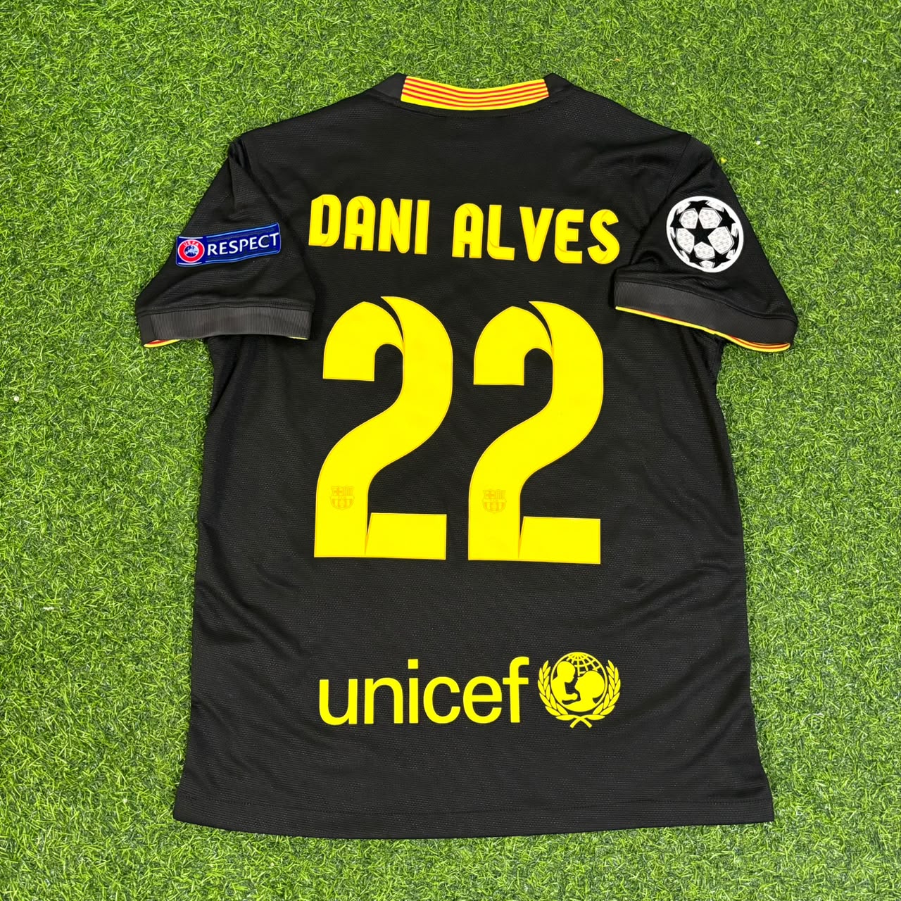 Dani Alves #22 Barcelona 2013-2014 Black Retro Football Jersey Kit