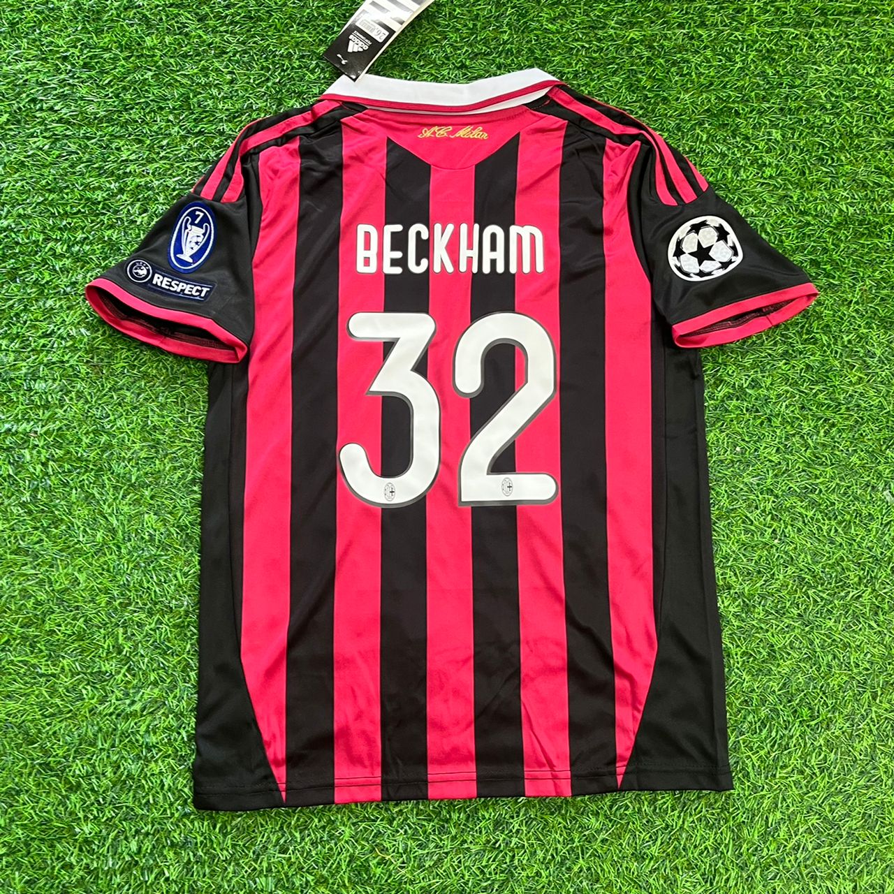 David Beckham 32 - AC Milan 2009-2010 Football Jersey Kit