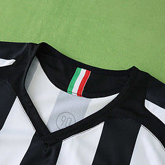 David Trezeguet Juventus 2005 - 2006 Retro Football Jersey Kit