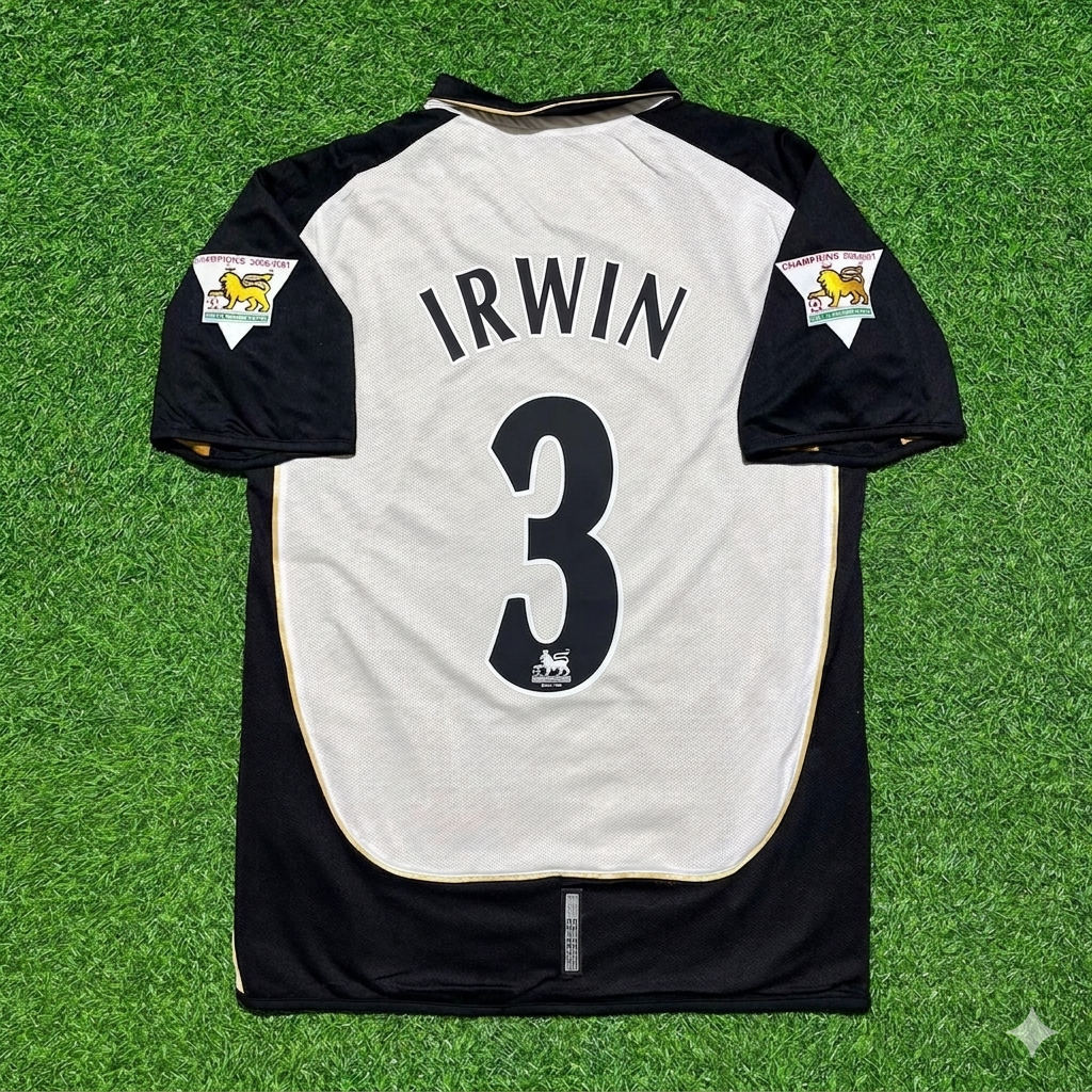 Denis Irwin #3 Manchester United 2001-2002 Reversible Retro Football Jersey