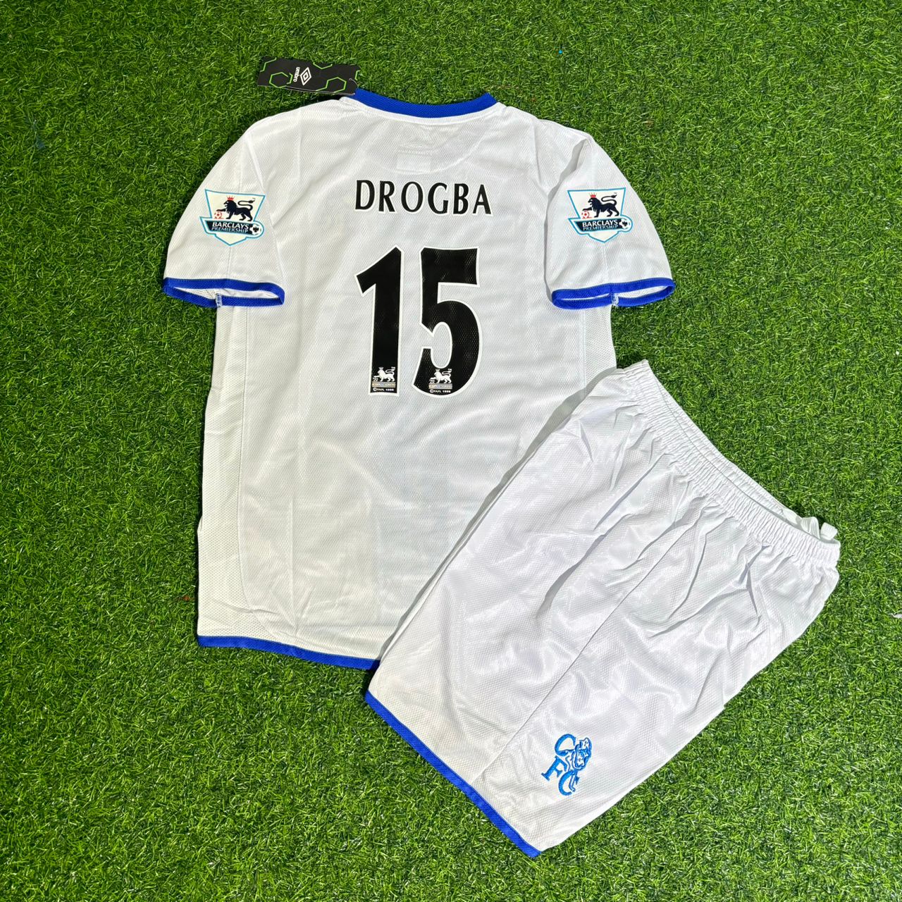 Didier Drogba Chelsea Away 2004/05 Retro Kids White Football Jersey Kit