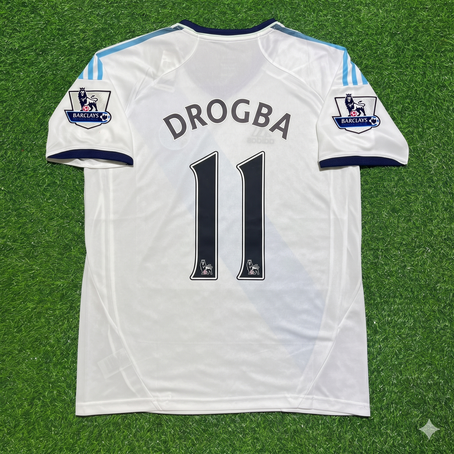 Didier Drogba Chelsea Retro White Football Jersey Kit