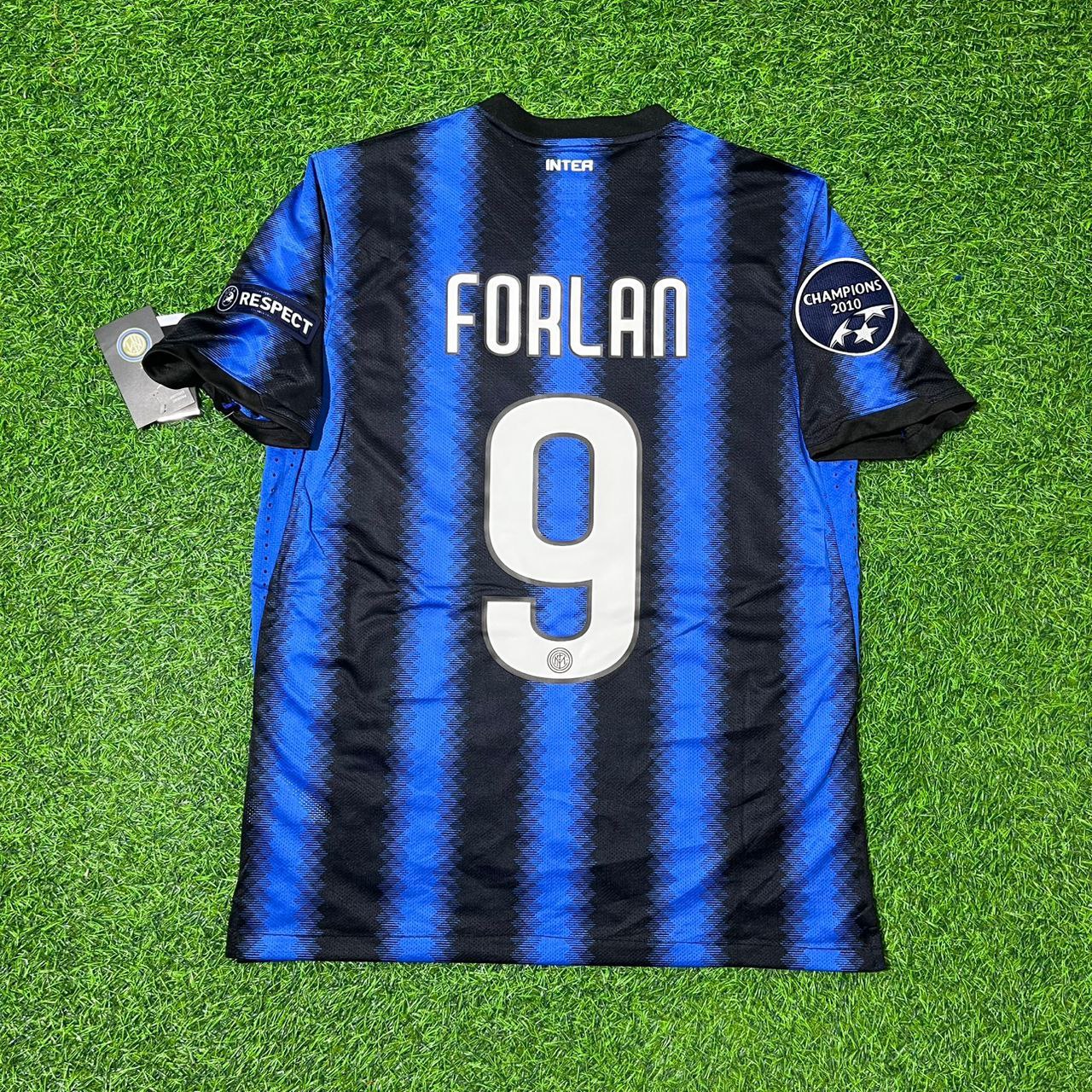 Diego Forlán Inter 2011/2012 Football Jersey Kit