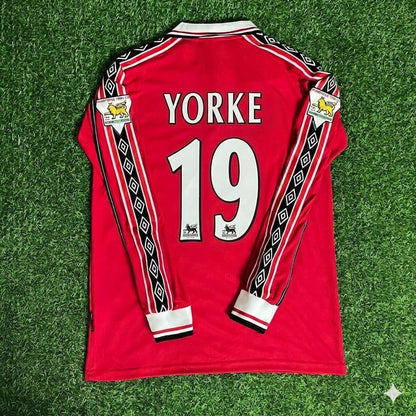 Dwight Yorke 19 - Manchester United 1999 Red Long Sleeve Football Jersey Kit