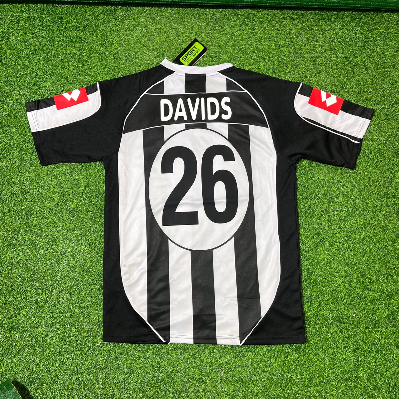 Edgar Davids Juventus 2002 2003 Retro Football Jersey Kit