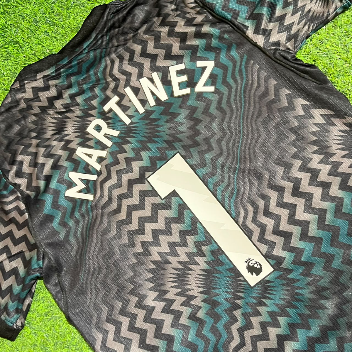 Chelsea 2027 Emiliano Martinez Goalkeeper Football Jersey