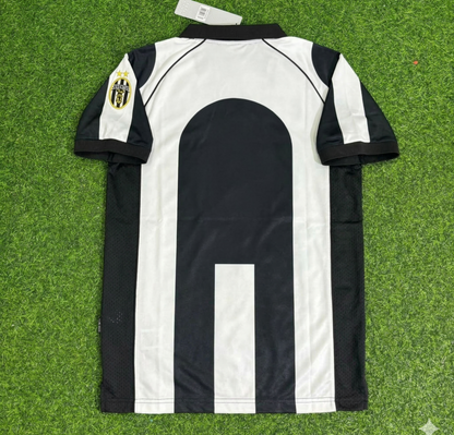 Juventus Home 1997/1998 Retro Football Jersey Kit