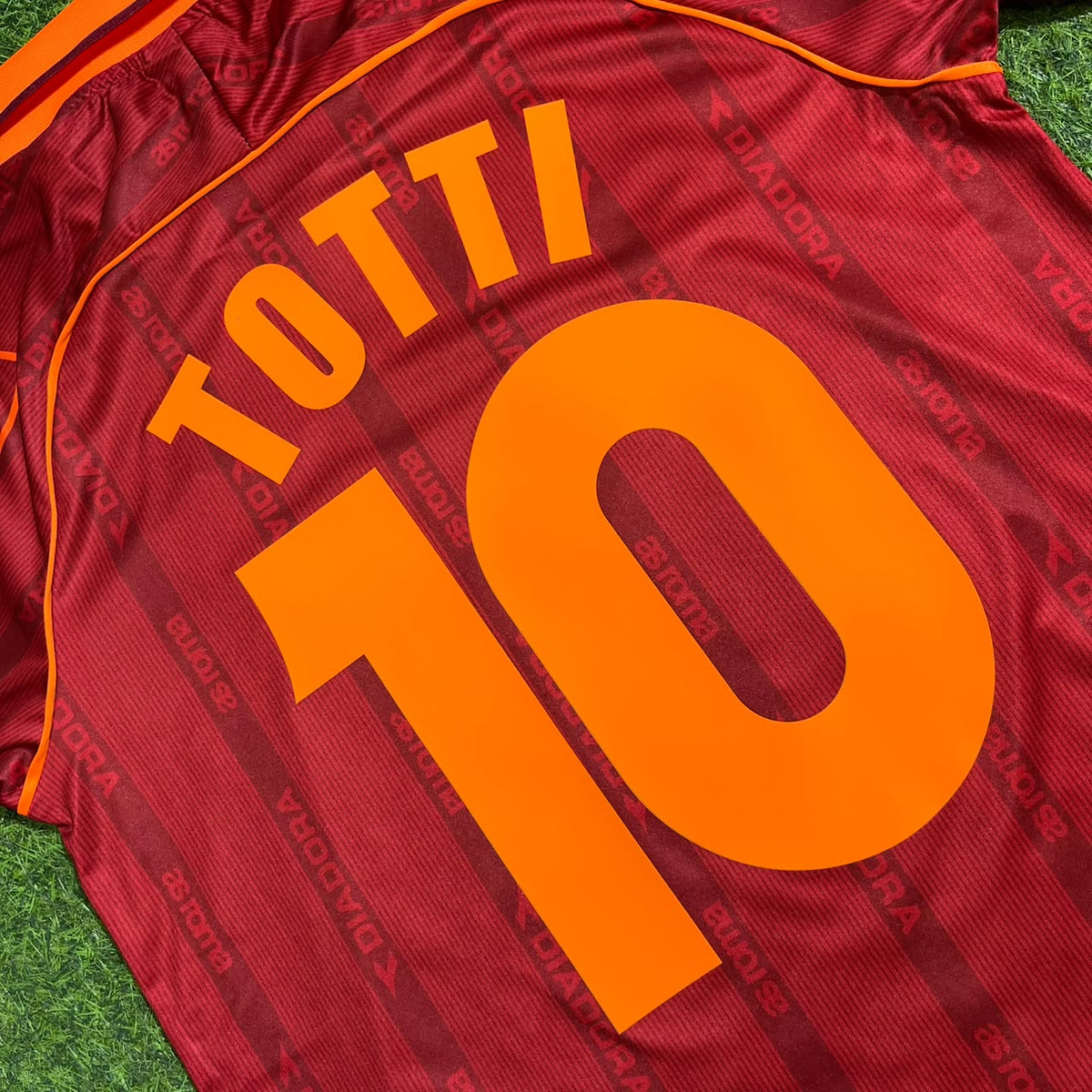 Francesco Totti 1999-2000 Retro Football Jersey Collection