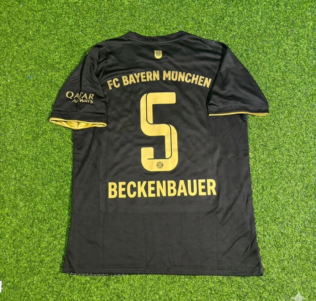 Franz Beckenbauer Bayern Munich Away Football Jersey Kit