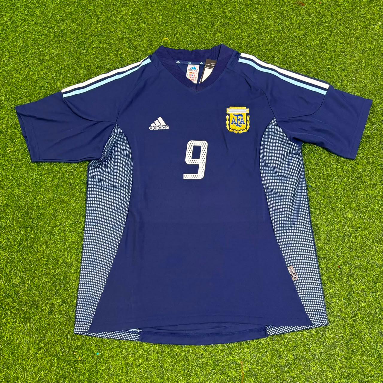 Gabriel Batistuta Argentina 2002/2004 Season Blue Retro Football Jersey Kit